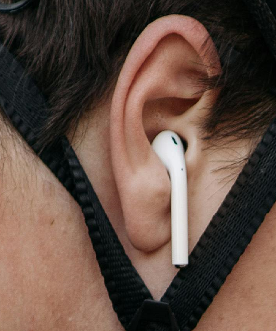 Airpod im Ohr